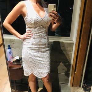 🦓 SALE! Bardot White and Nude Dress Size XS